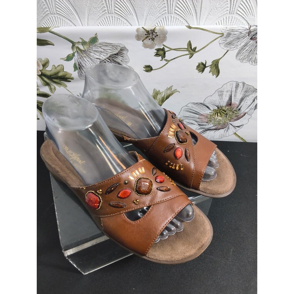 Natural Soul sandals by Naturalizer